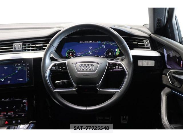 Audi E-TRON 2020-09 8364820-2