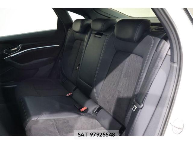 Audi E-TRON 2020-09 8364820-5