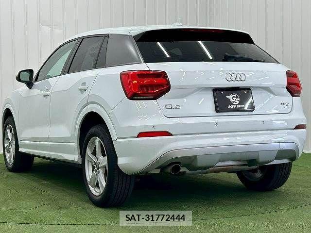 Audi Q2 2017-06 4138555-15