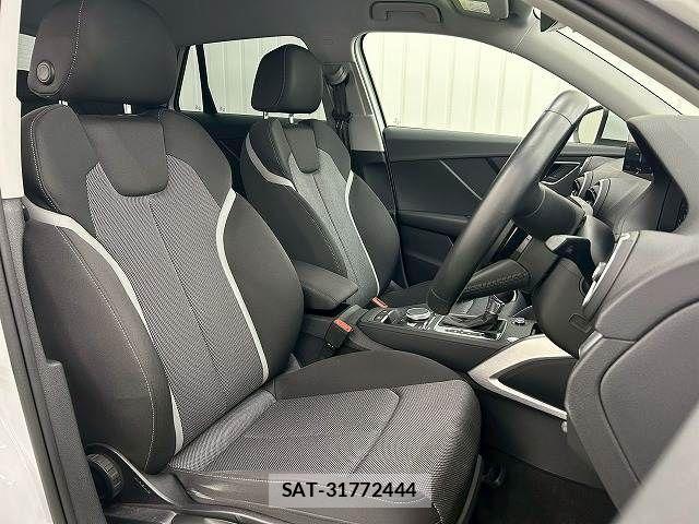 Audi Q2 2017-06 4138555-8