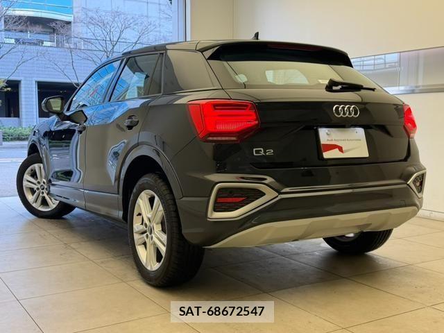 Audi Q2 2025-10 6009578-2