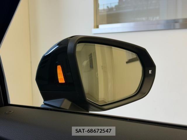 Audi Q2 2025-10 6009578-8