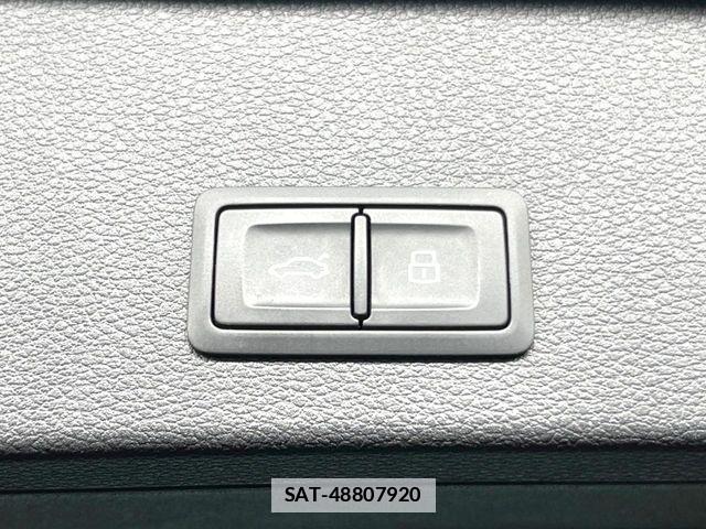 Audi Q2 2021-09 6495016-6