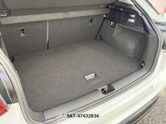 Audi Q2 2023-03 6610611-15