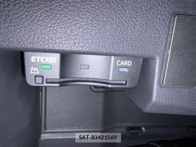 Audi Q2 2024-08 6610607-9