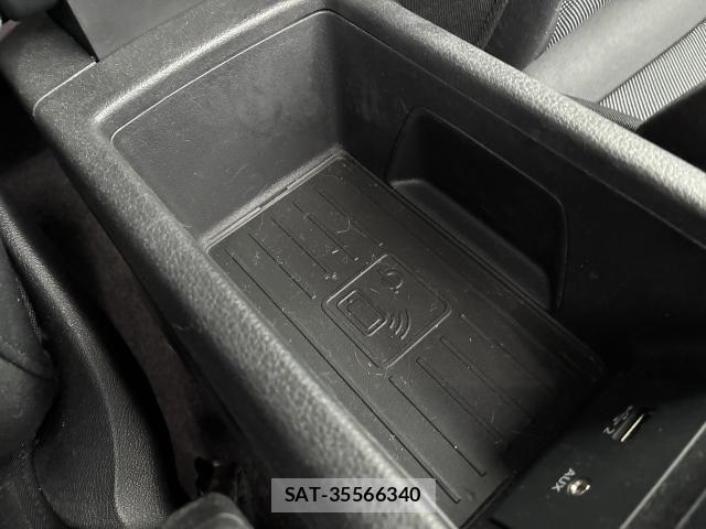 Audi Q2 2024-03 6641266-6