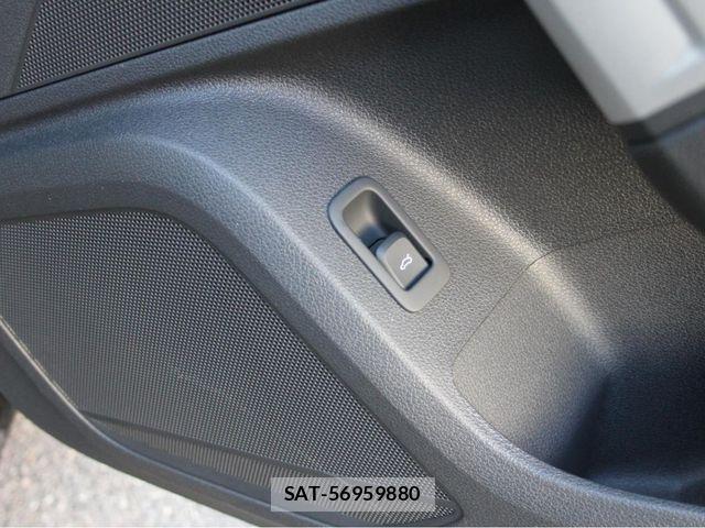 Audi Q2 2025-08 6902272-14