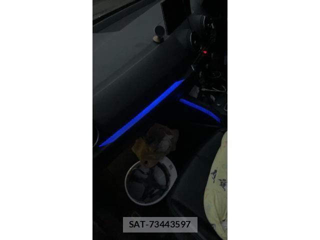 Audi Q2 2017-06 6902280-23