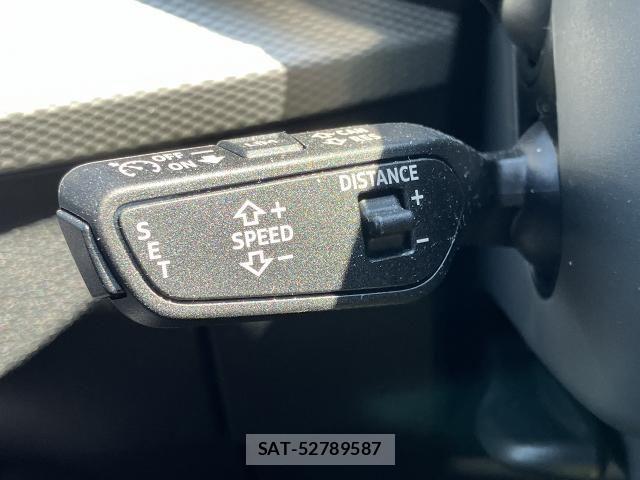 Audi Q2 2023-08 6902277-8
