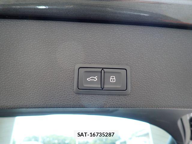 Audi Q2 2017-06 6989213-24