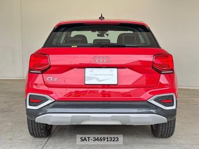 Audi Q2 2024-08 7057510-15