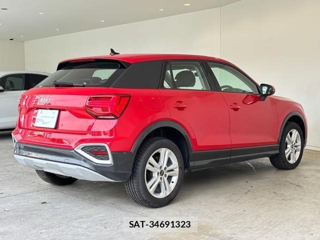 Audi Q2 2024-08 7057510-2