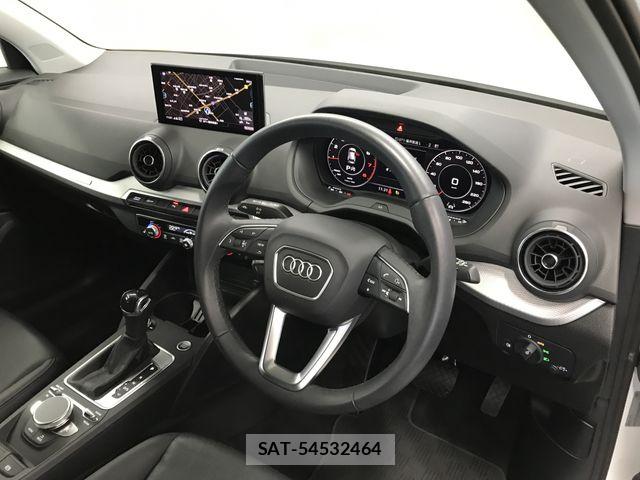 Audi Q2 2023-12 7215026-12