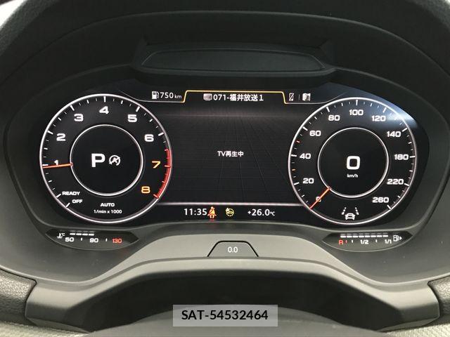 Audi Q2 2023-12 7215026-25