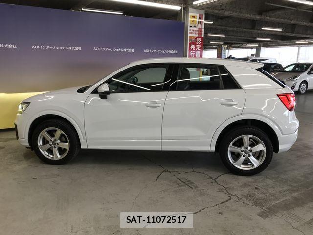 Audi Q2 2019-09 7215036-3