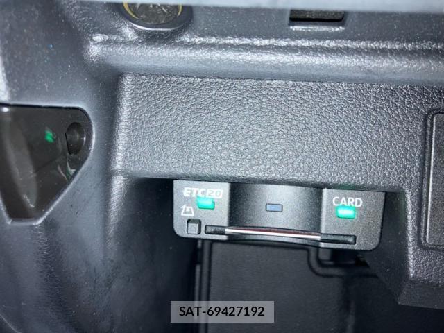 Audi Q2 2019-11 7249847-23