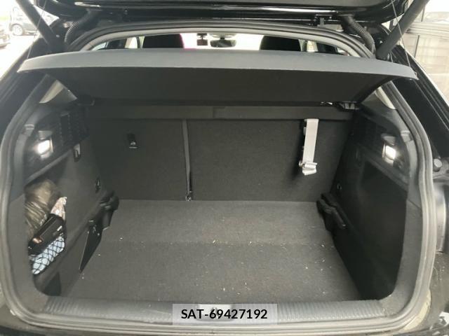 Audi Q2 2019-11 7249847-24