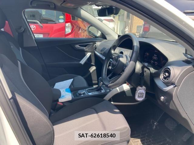 Audi Q2 2018-01 7325746-9