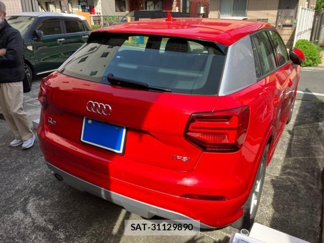 Audi Q2 2018-04 7325748-10