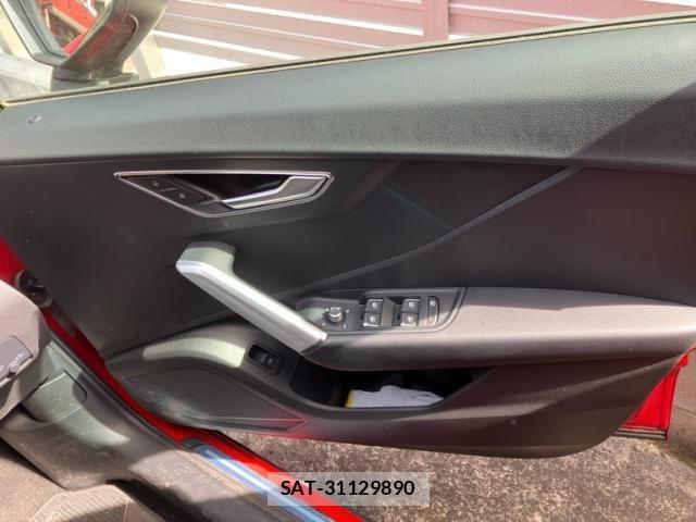 Audi Q2 2018-04 7325748-15