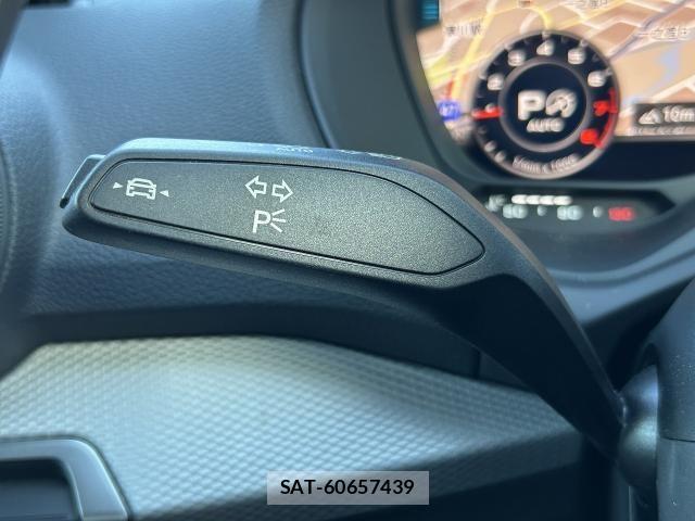Audi Q2 2023-08 7325745-7