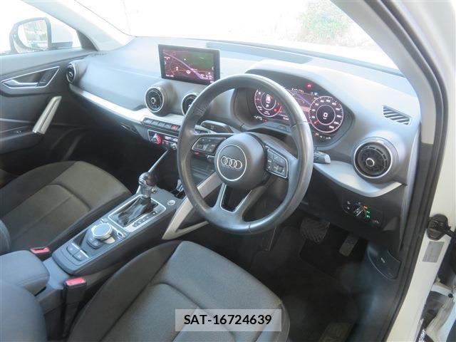 Audi Q2 2020-08 7325747-5