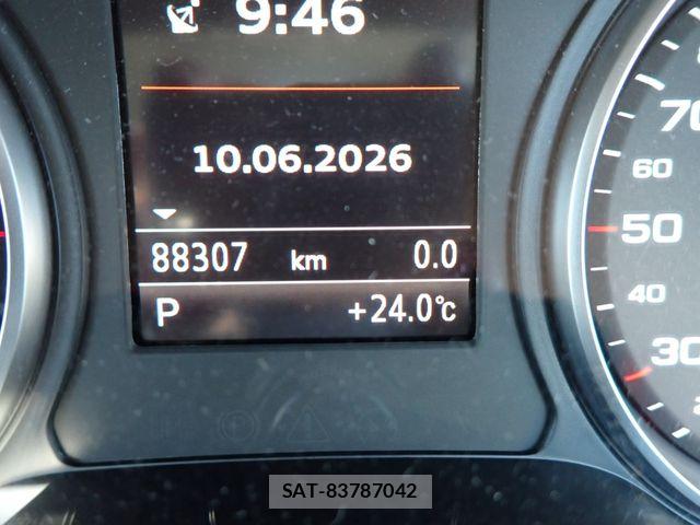 Audi Q2 2017-12 7356886-10
