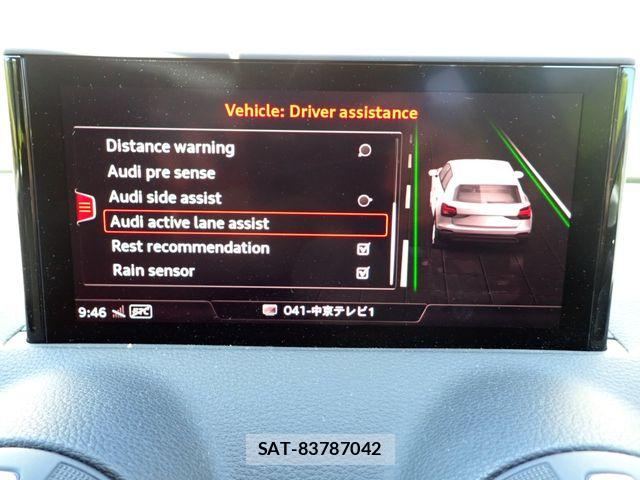Audi Q2 2017-12 7356886-15