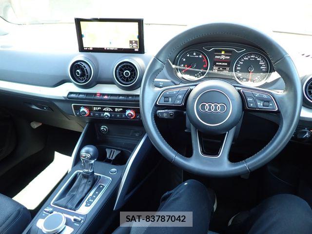 Audi Q2 2017-12 7356886-17
