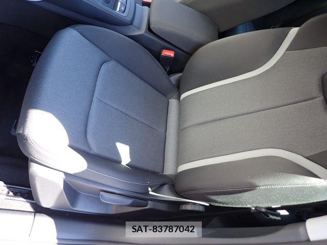 Audi Q2 2017-12 7356886-22