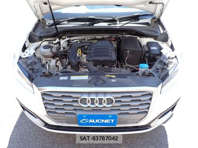 Audi Q2 2017-12 7356886-24