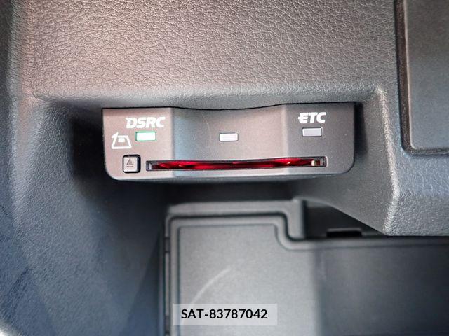 Audi Q2 2017-12 7356886-29