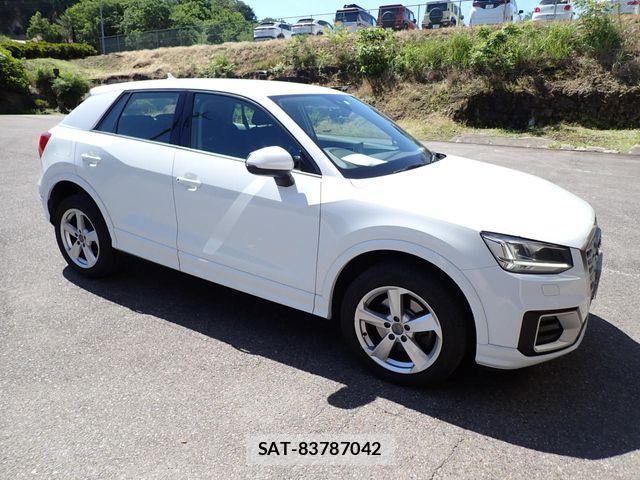 Audi Q2 2017-12 7356886-3