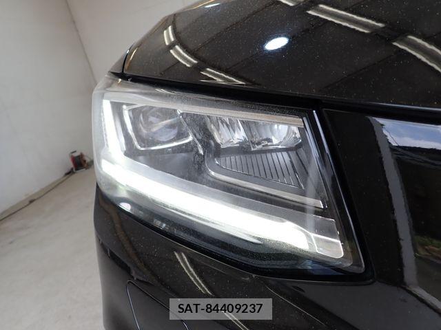 Audi Q2 2017-07 7391401-9