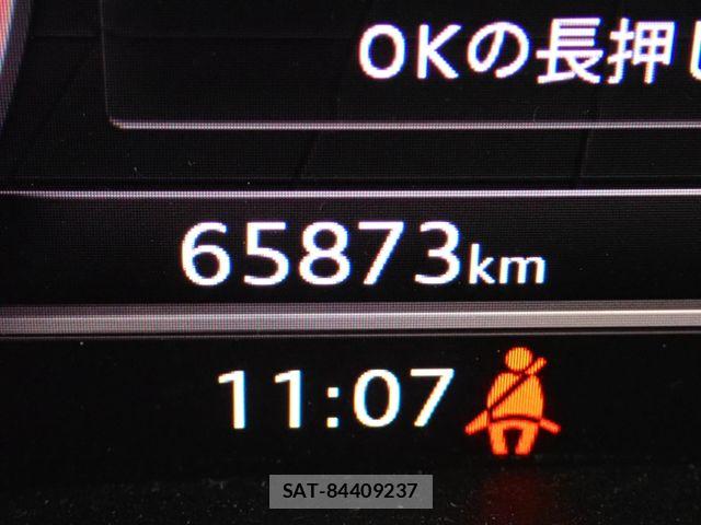 Audi Q2 2017-07 7391401-12