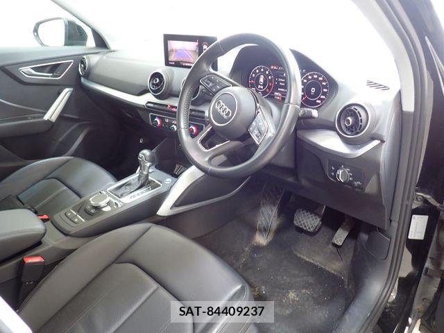 Audi Q2 2017-07 7391401-1