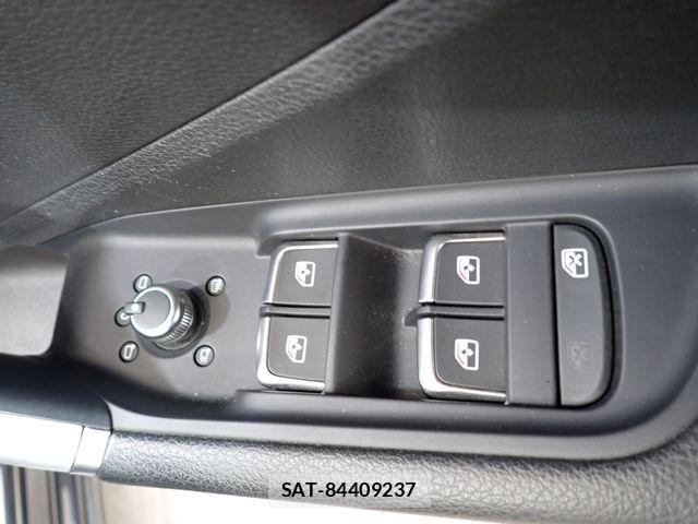 Audi Q2 2017-07 7391401-21