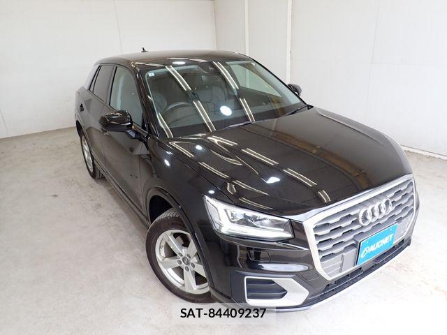 Audi Q2 2017-07 7391401-3