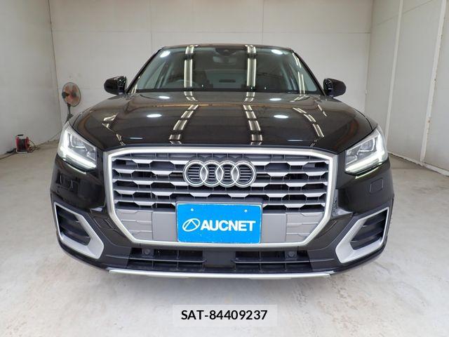 Audi Q2 2017-07 7391401-4