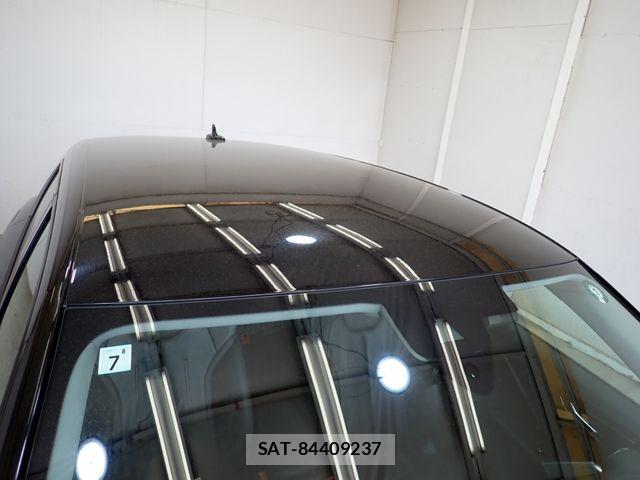 Audi Q2 2017-07 7391401-8