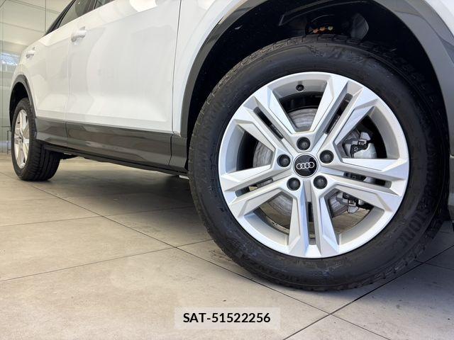 Audi Q2 2025-10 7453007-15