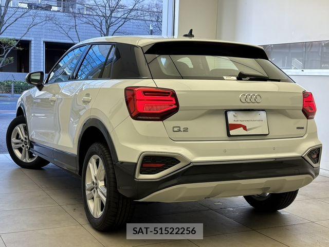 Audi Q2 2025-10 7453007-2