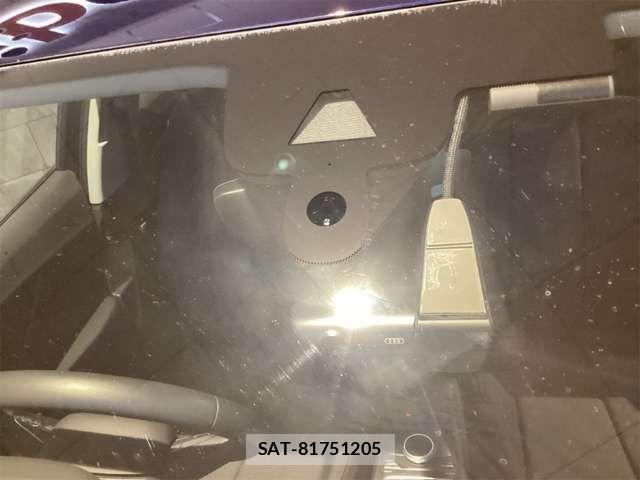 Audi Q2 2022-05 7453010-18