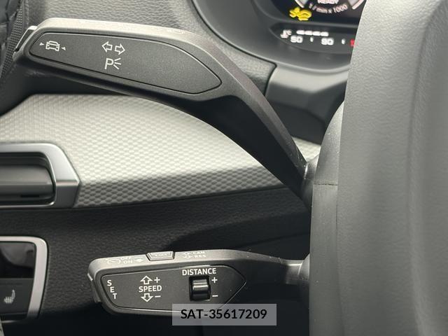 Audi Q2 2025-10 7453005-7