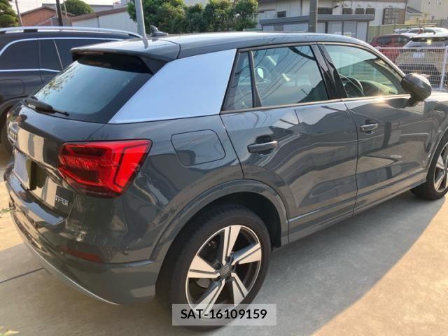 Audi Q2 2018-06 7453011-2