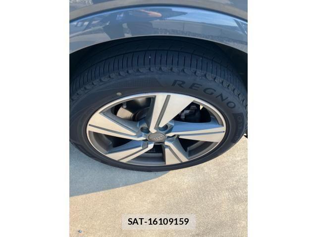 Audi Q2 2018-06 7453011-4