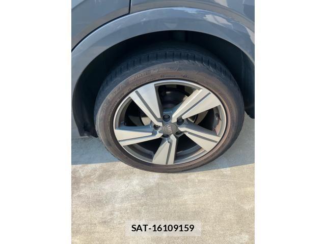 Audi Q2 2018-06 7453011-6