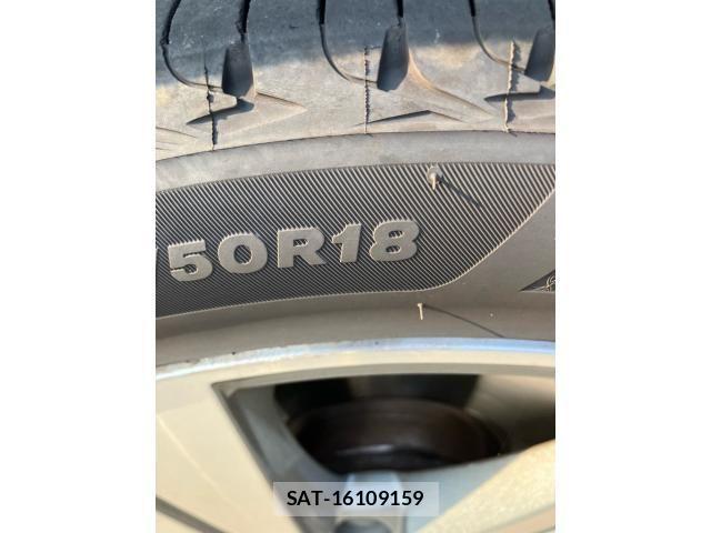 Audi Q2 2018-06 7453011-8