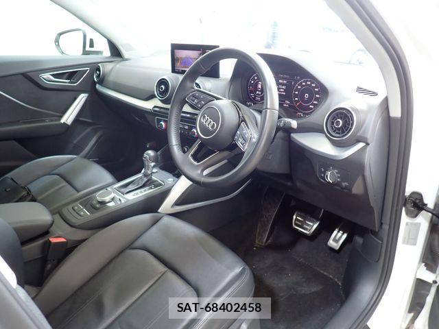 Audi Q2 2018-09 7499605-1