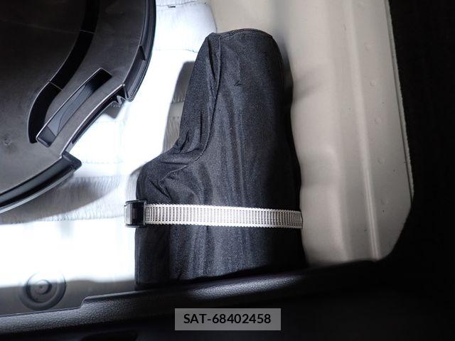 Audi Q2 2018-09 7499605-24
